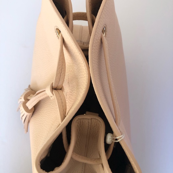 NWT Tory Burch Thea bucket bag - Picture 4 of 8